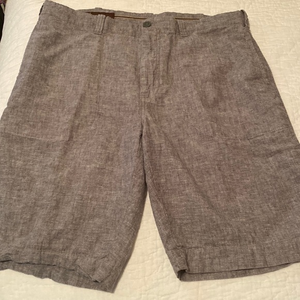 Perry Ellis men’s‎ shorts